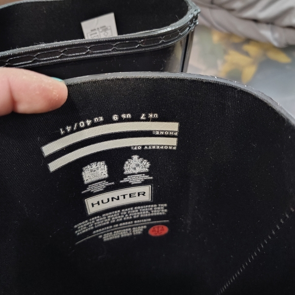 Hunter Black Boots - Picture 4 of 4